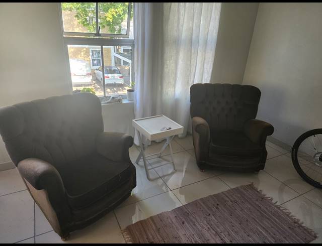 2 bed property to rent in LA COLLINE